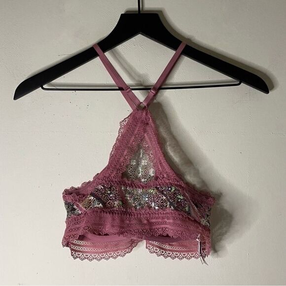 Victoria’s Secret High Neck Wired Lace Halter Bralette - Picture 2 of 9